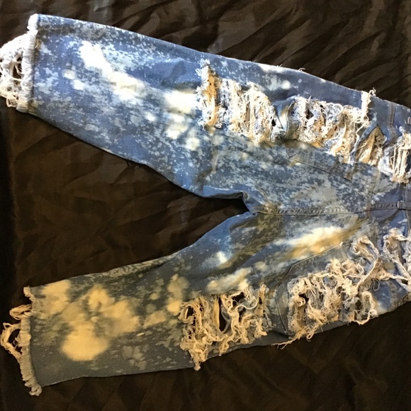 Fashion nova destressed bermuda shorts size 1x - Picture 2 of 2